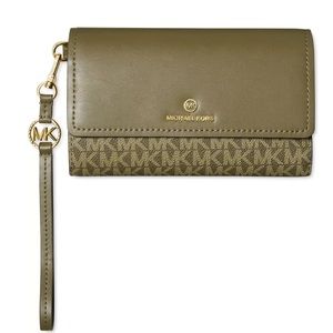 MICHAEL Michael Kors Jet Set Charm Flap Wristlet